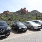 Estacionar en el aparcamiento del Aula Arqueológica, de propiedad vecinal, costará tres euros. LDM