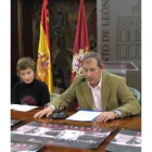 Alicia González y Vicente Canuria, en la presentación del programa