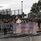 La corporación de Valverde, con su alcalde al frente, respaldó ayer la protesta. FERNANDO OTERO