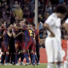 Los jugadores del Barcelona celebran el pase del equipo blaugrana a la final de la Liga de Campeones