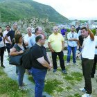 La primera parada de la visita que están realizando los importadores de Grand Cru al Bierzo se realizó en la fortaleza templaria.