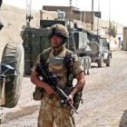 Un soldado británico patrulla las calles de Kandahar, la principal ciudad del sur de Afganistán