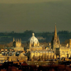 La Universidad de Oxford.