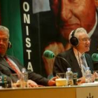 El presidente de Caja España, izquierda, junto a Del Olmo y el alcalde