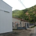 Los vecinos denuncian el levantamiento de una nave sin licencia