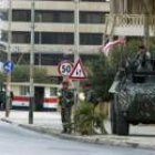 Soldados libaneses recorrían ayer las calles del centro de Beirut