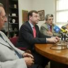 Manuel Álvarez, Antonio Silván, Miguel Martínez y Javier Arribas durante la rueda de prensa
