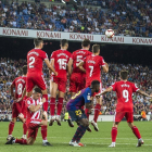 Falta lanzada por Messi vista desde detrás de la barrera del Girona