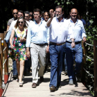 Rajoy, en primer término, durante sus vacaciones en Pontevedra en 2013.