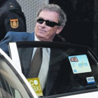 Jordi Pujol Ferrusola sube a un taxi tras declarar ante el juez Ruz.