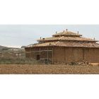 Detalle de la restauración del primero de los tres palomares de Valdesaz. DL