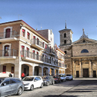 Plaza del Ayuntamiento de Valencia de Don Juan. BRUNO MORENO