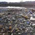 Imagen de la finca El Busto, en donde se acumulan 361.000 toneladas de basura en balas rodeadas de residuos sin controlar.