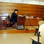 Los abogados preparando sus intervenciones antes del comienzo del juicio