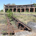 El puente giratorio, que se movía con un motor para distribuir las locomotoras en los hangares.