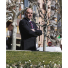 Antonio Carrasco, ayer en la Plaza de la Inmaculada. RAMIRO