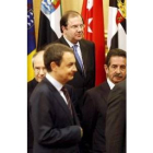 Rodríguez Zapatero posa junto a varios presidentes autonómicos
