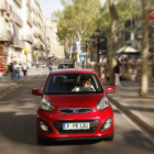 La ciudad es para ellos… el Picanto, junto con el Rio y el Venga, revitalizan las aspiraciones comerciales de Kia.