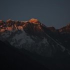 El Everest, con el Lhotse a la derecha.