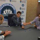 Fernández, García y Valle, durante la firma del convenio. DL