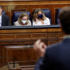 Casado pregunta al presidente del Gobierno, Pedro Sánchez, durante la sesión de control al Gobierno celebrada en el Congreso. CHEMA MOYA