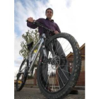 Jesús García apuesta por fomentar el uso de la bicicleta en el municipio