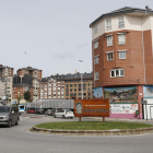 Monolito inaugurado ayer en la avenida del Castillo. L. DE LA MATA