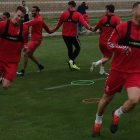 Moutinho, a la derecha, atraviesa por un buen momento. MARCIANO PÉREZ