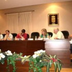 Concejales del PSOE, UPL e IU en el último pleno municipal de Boñar.