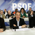 Blanco, Zapatero y Chaves, durante la reunión de la Ejecutiva Federal del PSOE.