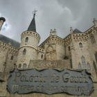 Entrada al Palacio Episcopal de Astorga, obra del arquitecto catalán Antonio Gaudí.
