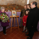 La viuda de Macario con su hijo y nietos, y Morala.