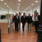 Viloria y Riesco junto a Martínez y otros integrantes de la Cámara, ayer en la sede de la Cámara.