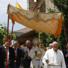 La procesión del Corpus por las calles de la localidad tendrá lugar mañana desde las 13.00 horas. JESÚS F. SALVADORES