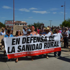 Manifestación por una mejor sanidad encabezada por los vecinos de Matanza