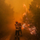 Bomberos en Sandinha.