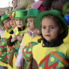 Participantes en el carnaval del Colegio Camino del Norte de Eras de Renueva.