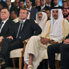 El rey Felipe y Emmanuel Macron, junto al emir de Qatar y el primer ministro del gobierno sostenido por la ONU en Libia, este sábado, en el funeral de Estado en Túnez.