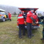 Protección Civil ha movilizado a 32 especialistas en la búsqueda del montañero.