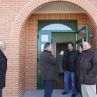 El alcalde de Carrizo y el subdelegado del Gobierno visitaron el edificio de servicios múltiples