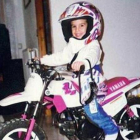 Marc Márquez, con su primera moto.