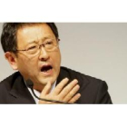 El nuevo presidente de Toyota Motor, Akio Toyoda, habla durante una rueda de prensa hoy