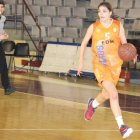Emma Flórez en un partido con el primer equipo del Aros León