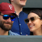 Una imagen de archivo de Bradley Cooper e Irina Shayk, en el torneo de Wimbledon, en julio del 2016.
