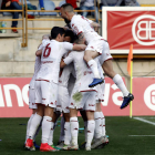 Los jugadores culturalistas celebran el gol de la victoria sobre el líder del grupo. MARCIANO PÉREZ