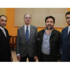 Un momento del encuentro del presidente del CEL con miembros de Ageba.