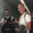 Yanis Varoufakis en el aeropuerto Charles de Gaulle de Paris.