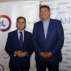 Juan Luis Vargas, con el presidente del CEL, Julio César Álvarez. MARCIANO