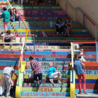 Intervención de los chavales en las escaleras de San Esteban