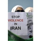 Iraníes protestan ante la sede de la ONU.
